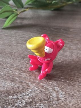 Burger King BK Kid's Meal Disney Vintage 1993 Bonkers Toots 2" Figure  PVC Toy